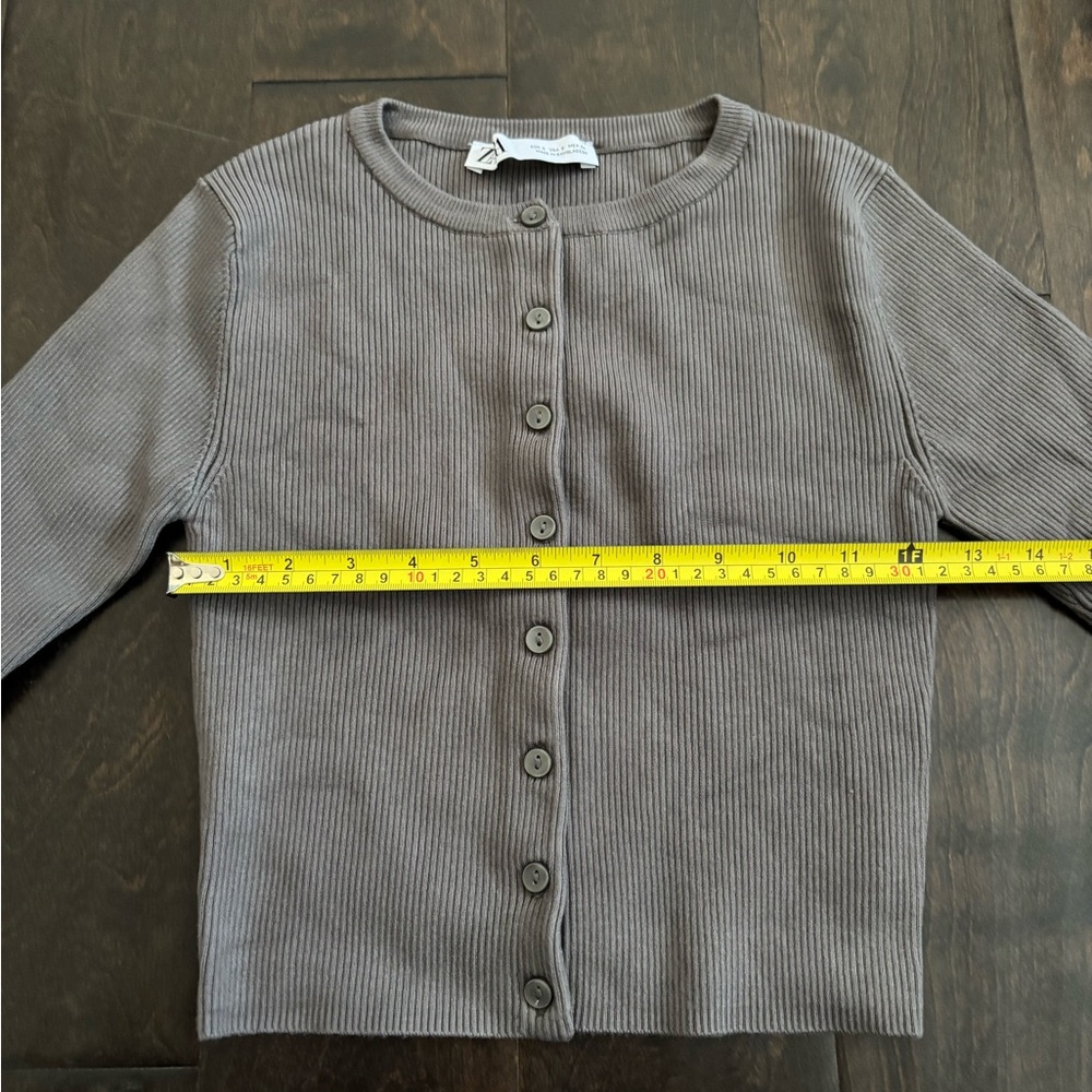 Zara Gray Ribbed Button-Up Cardigan - Picture 8 of 9